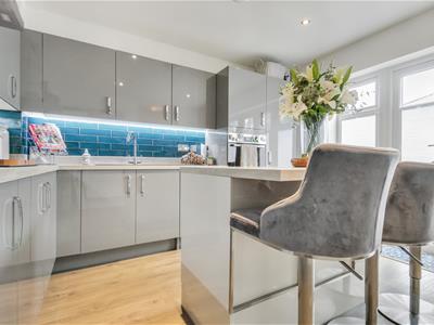 Property image 2 of home to buy in Lime Way, Radlett